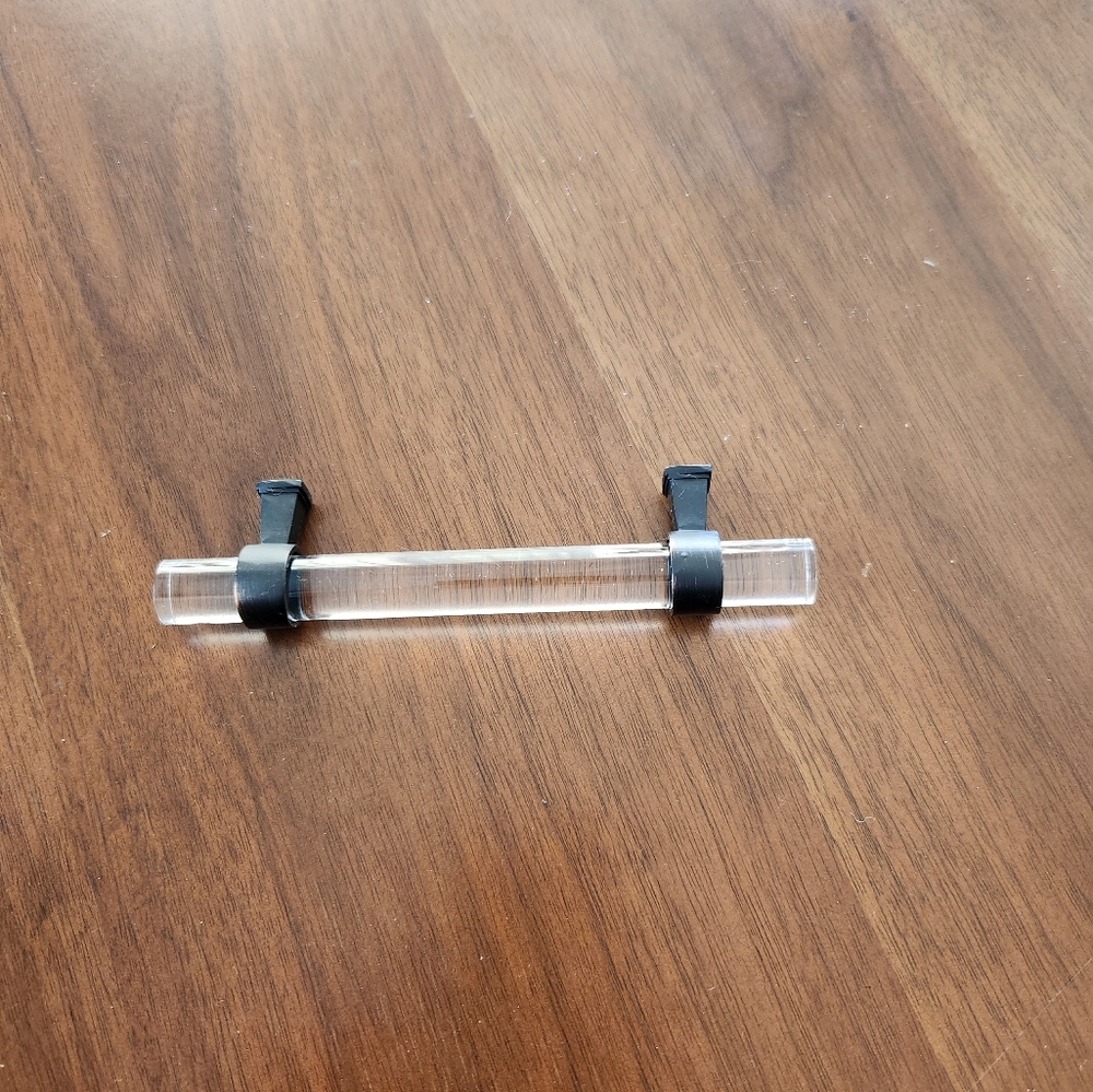 Clear Drawer Pull - Picture 2 of 4